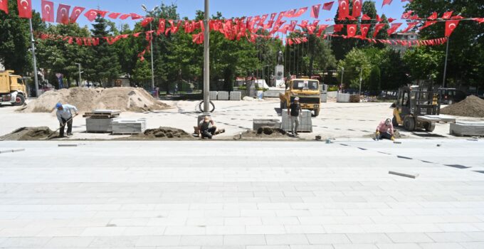 15 Temmuz Cumhuriyet ve Demokrasi Meydanı yenileniyor