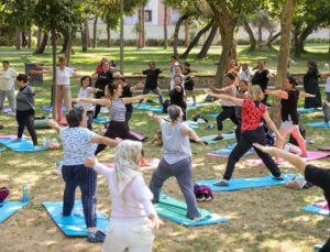 Buca’da yoga, pilates ve zumba dersleri açık alana taşındı