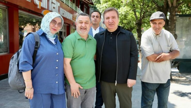 Vali Aydoğdu, esnaf ve vatandaşlarla bayramlaştı