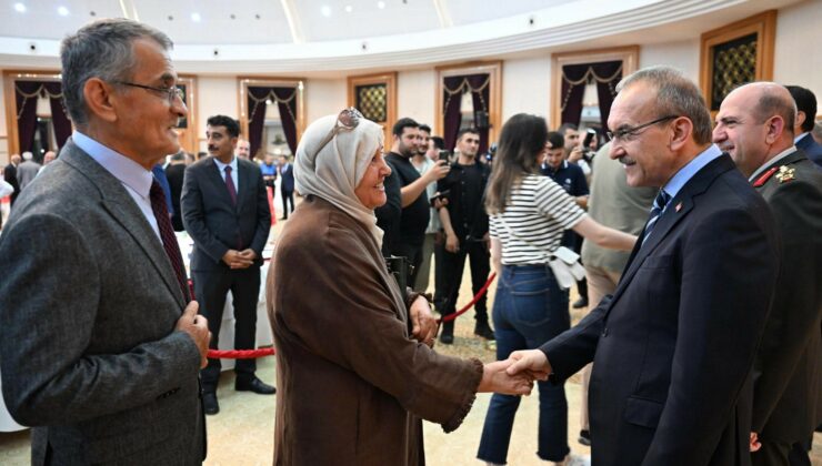 Vali Yavuz, Kurban Bayramı ziyaretlerini sürdürüyor