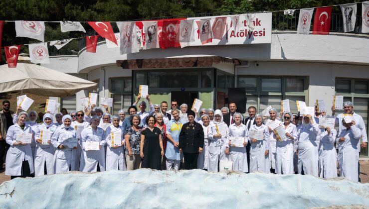 38 kursiyer, ‘Hamurdan Umuda’ projesiyle kalfalık belgesi aldı