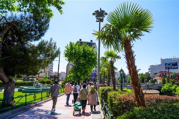 Ünlüce: Eskişehir’in geleceğini birlikle şekillendirelim