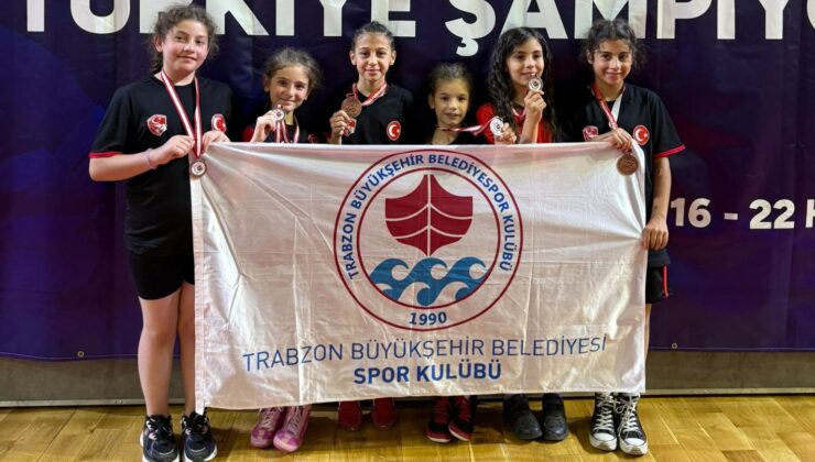 Trabzon Büyükşehir Belediyespor Kulübü sporcularından madalya