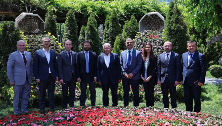 Başkan Büyükkılıç’a sivil toplum ve kamu kurumlarıyla bir araya geldi