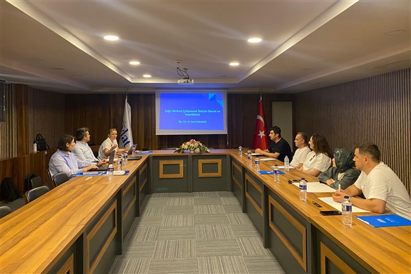 İnegöl Belediyesi’nden Çözüm Merkezi ekibine eğitim