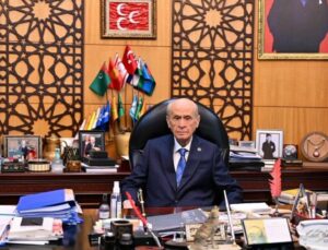 Bahçeli'den Galatasaray'a tebrik mesajı