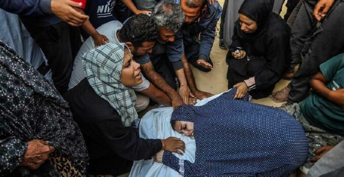 İsrail, Gazze’de bayramda da saldırdı: 61 kişi hayatını kaybetti