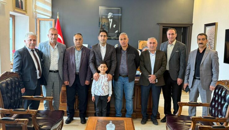 Kars Sarıkamış Kaymakamı Aslantatar mahalle muhtarlarıyla buluştu