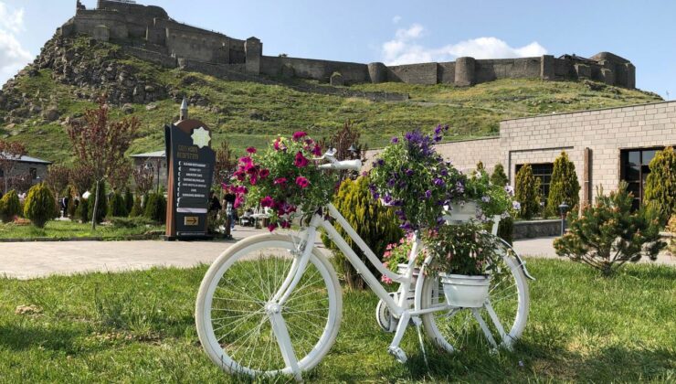 Kars Bedesten Bölgesi yenileniyor