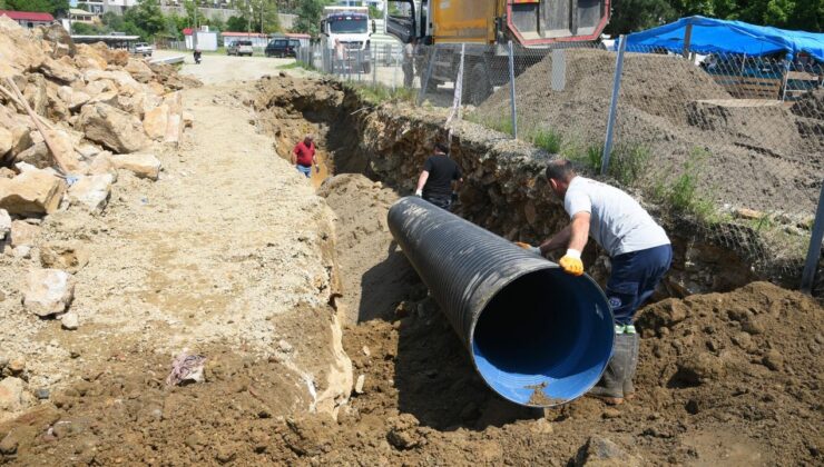 Giresun Belediyesi yağmur suyu hatlarını iyileştiriyor