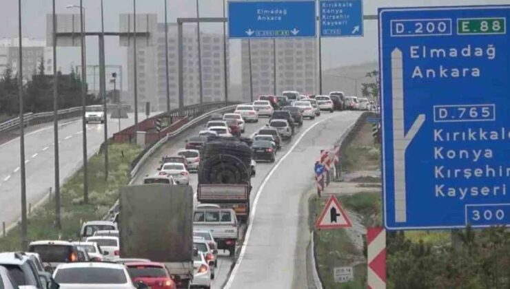 Bayram tatilinden dönüş başladı: Yollarda yoğunluk artıyor