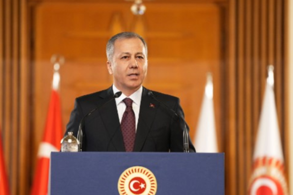 Yerlikaya’dan düşen uçakta hayatını kaybeden pilot için taziye mesajı