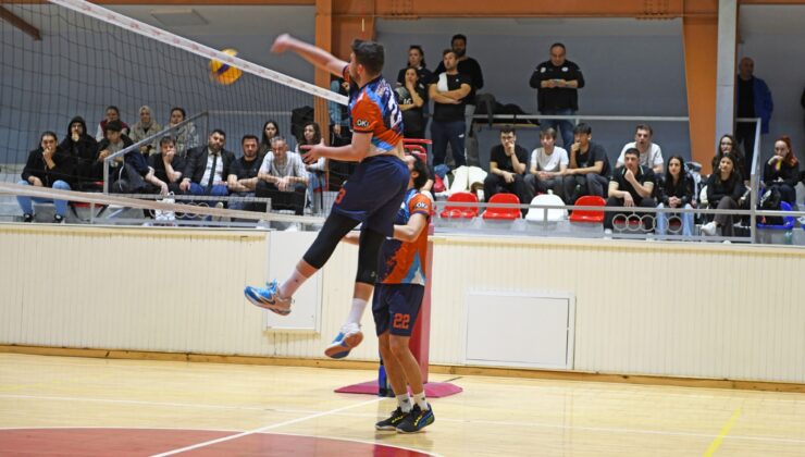 Osmangazi Belediyespor Voleybol Takımı 1. Lige yükseldi