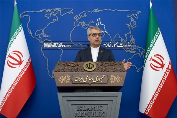 İran, ABD’nin Yemen’e silah sevkiyatı iddiasını reddetti