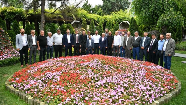Başkan Büyükkılıç, Sarız’ın mahalle muhtarlarını konuk etti