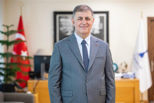 Başkan Tugay: Yargılamalar tutuksuz olmalı