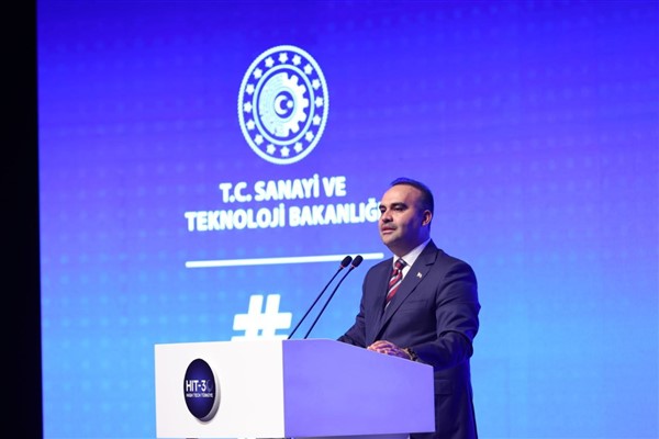 Bakan Kacır: Üreten şehirlerle Türkiye Yüzyılı’nı birlikte inşa ediyoruz
