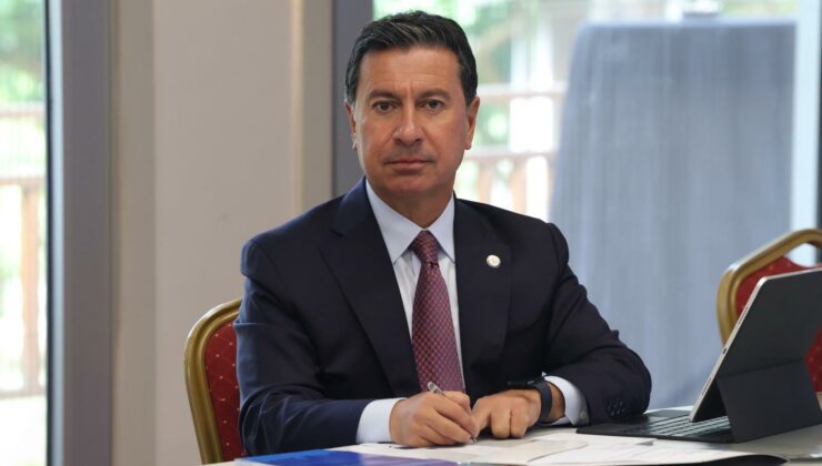 Başkan Aras: Basın, halkın gözü, kulağı, vicdanıdır