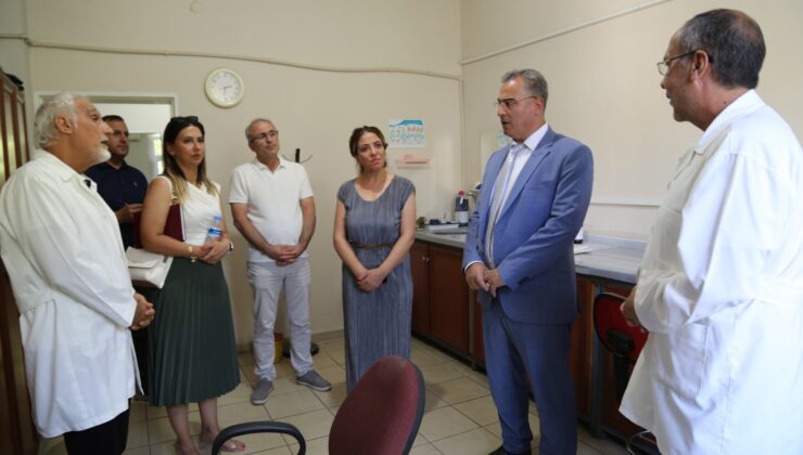 Diyarbakır İl Sağlık Müdürü Asiltürk, sağlık kuruluşlarını ziyaret etti