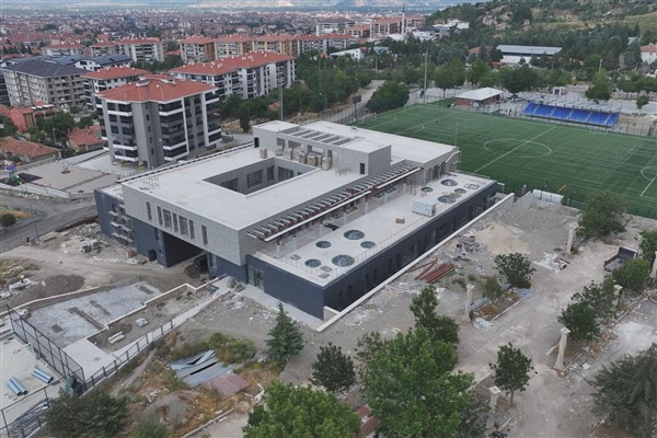 Isparta Engelsiz Gençlik ve Yaşam Merkezi inşaatında çalışmalar sürdürülüyor
