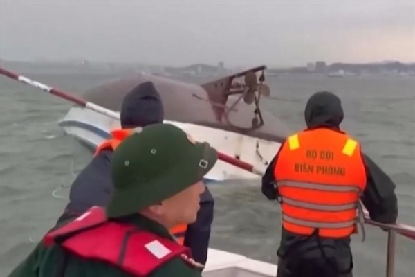 Vietnam’da turist teknesinin alabora olmasıyla en az 34 kişi hayatını kaybetti