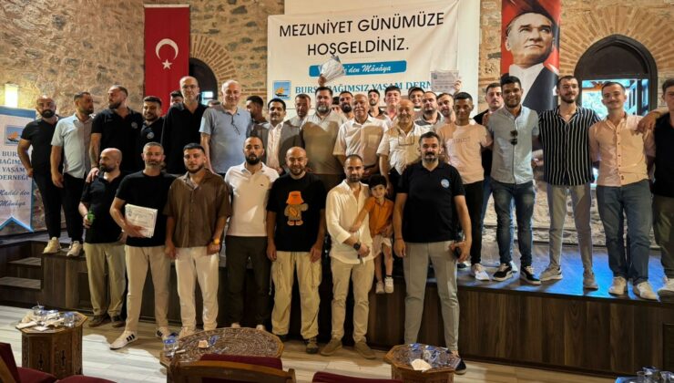 Bursa Bağımsız Yaşam Derneği’nde mezuniyet etkinliği
