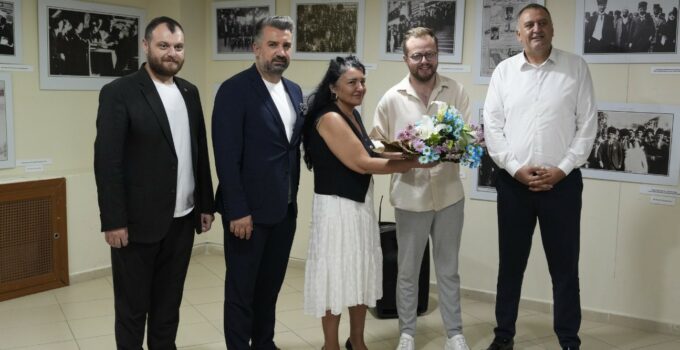 “Lozan: Barışa Giden Yol” sergisi Kartal’da açıldı