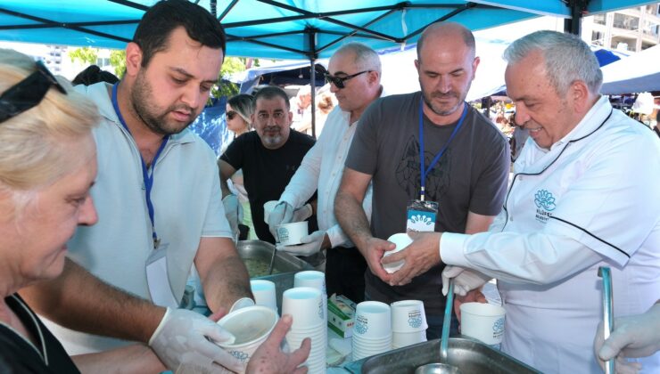 Başkan Özdemir’den aşure ikramı