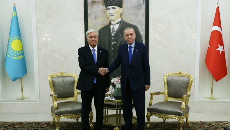 Cumhurbaşkanı Erdoğan, Kazakistan Cumhurbaşkanı Tokayev’i karşıladı