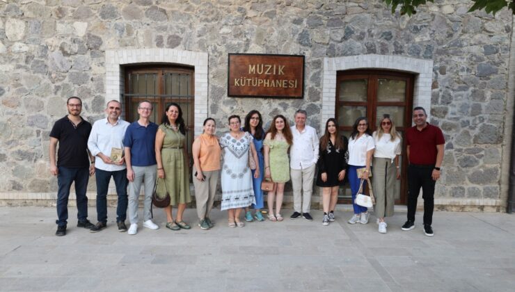 Yazarlık atölyesi “Anlatılmayan Öyküler” kitabıyla ilk eğitimini tamamladı