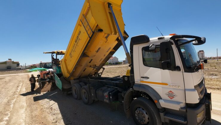 Yenişehir Mahallesi’nde yoğun asfalt mesaisi