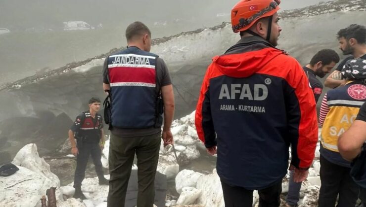 Yaylada fotoğraf çekerken kar altında kaldı, hayatını kaybetti