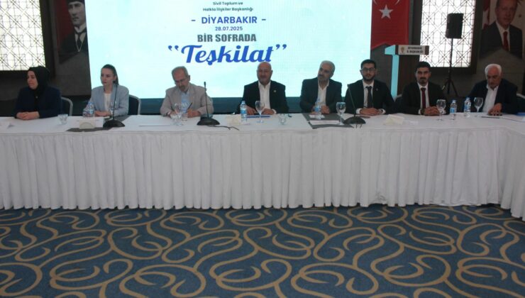 Diyarbakır’da AK Parti öncülüğünde STK buluşması