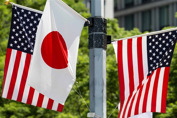 Trump, Japonya ile “devasa” bir ticaret anlaşması duyurdu