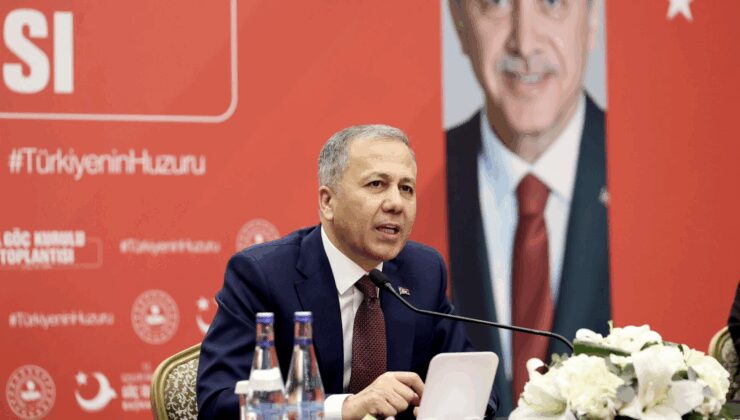 Yerlikaya:  FETÖ’ye yönelik operasyonlarda 64 ilde 306 şüpheli yakalandı