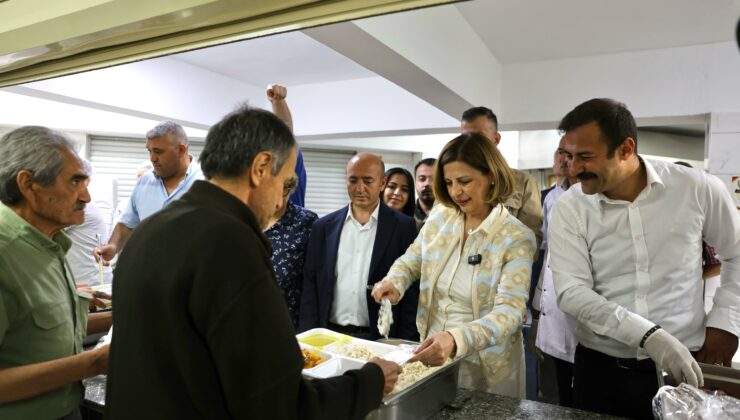 Başkan Ünlüce, muharrem orucu tutan vatandaşlarla buluştu