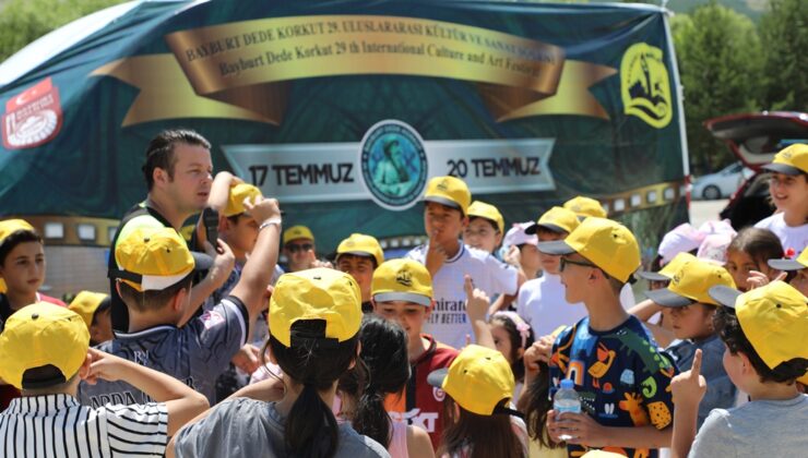 Bayburt Dede Korkut Uluslararası Kültür ve Sanat Şölenlerinin finali yapıldı