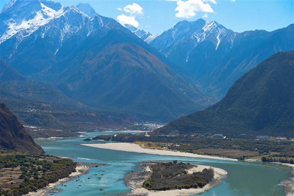 Çin’de Yarlung Zangbo hidroelektrik projesi başlatıldı
