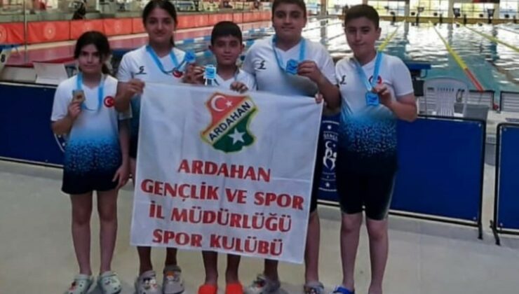 Ardahanlı yüzücülerden ulusal başarı