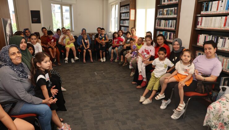 Anneler ve çocuklar yaz tatilinde kütüphanelerde buluşuyor