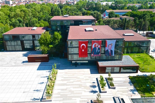 İnegöl Belediyesi’nden işletmelere hibe ve destek takip hizmeti
