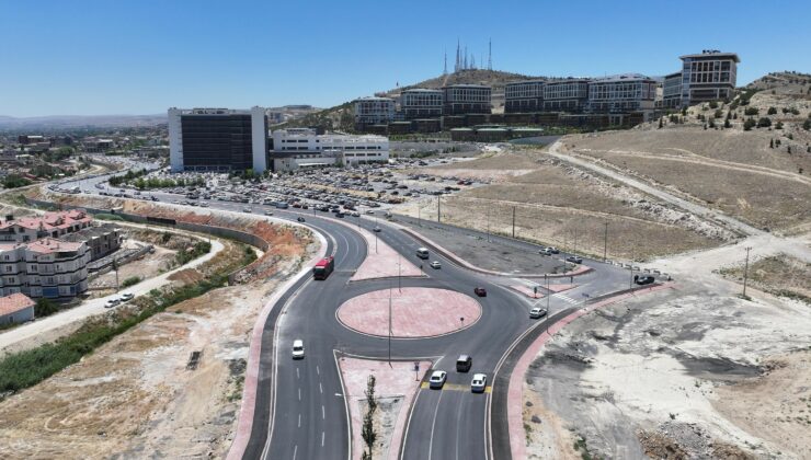 Konya Büyükşehir Belediyesi’nden hastane otoparkı yolunda çalışma