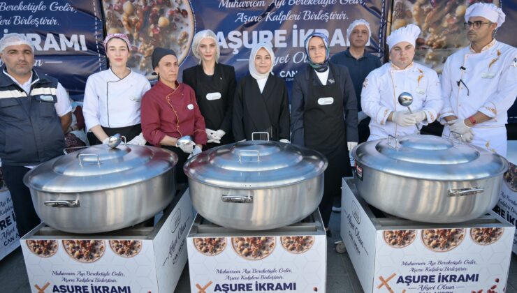 Esenyurt’ta 17 bin kişiye aşure ikram edildi