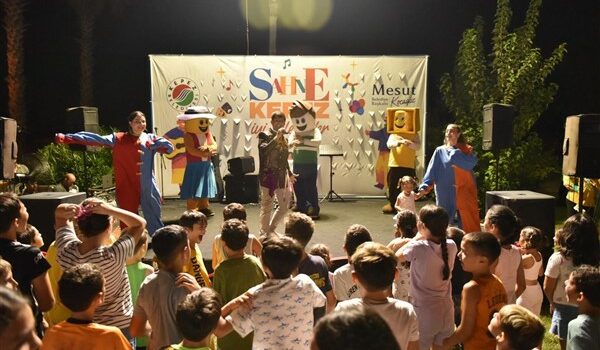 “Sahne Kepez” etkinlikleri Beşkonaklılar Mahallesi’nde devam etti