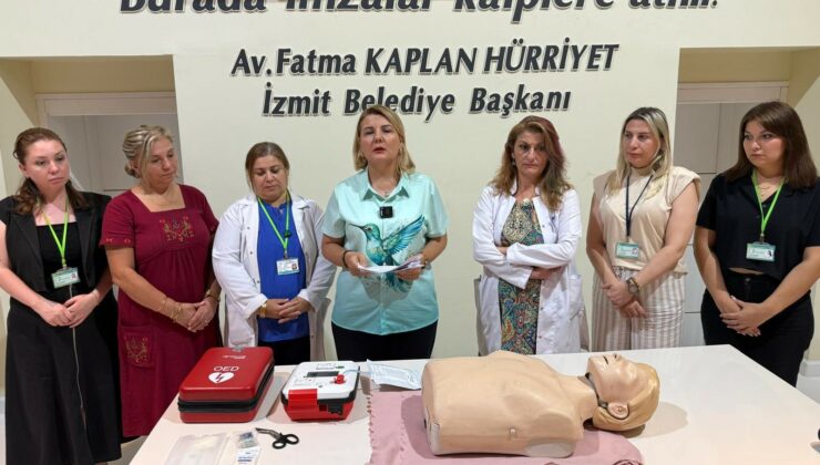 İzmit’te kalp krizi için elektroşok cihazları kuruldu
