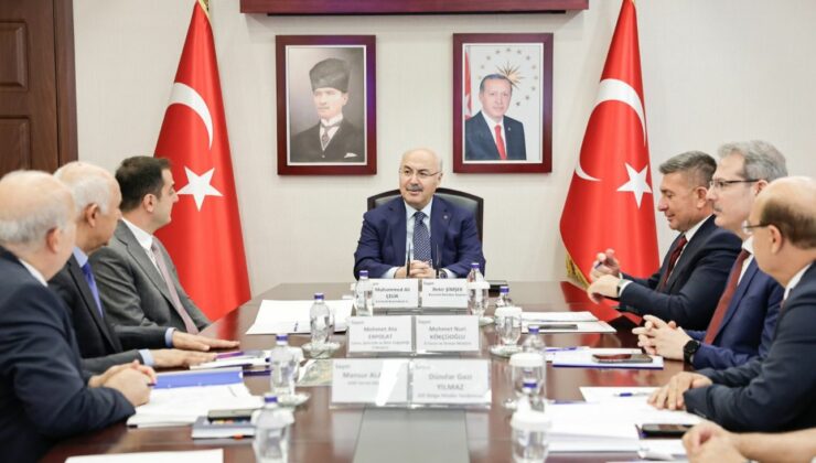 Tavuk Çiftlikleriyle İlgili Değerlendirme Toplantısı gerçekleştirildi