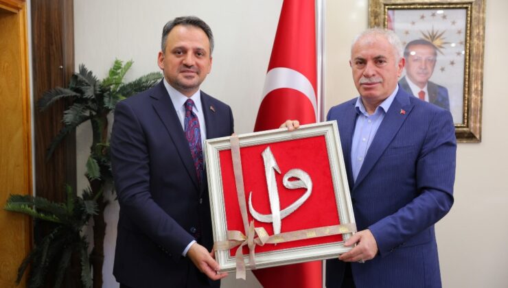 Gençlik ve Spor Bakan Yardımcısı Eminoğlu’ndan Başkan Memiş’e ziyaret