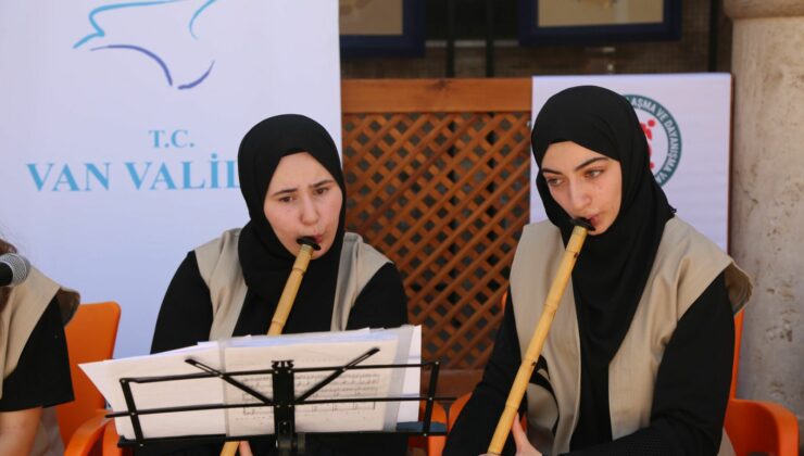 Van Büyükşehir Belediyesi’nden ney dinletisi
