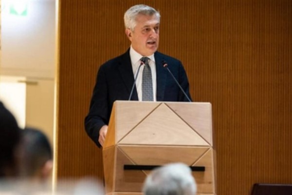 BM Mülteciler Yüksek Komiseri Grandi’den İrlanda’ya teşekkür ziyareti