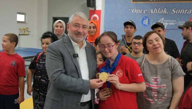 Avrupa şampiyonu Merve Peker için karşılama töreni yapıldı